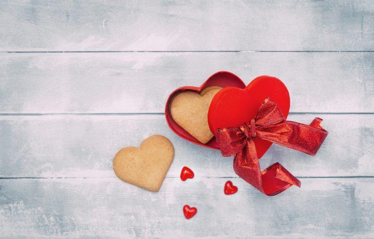 Single? Here’s How You Can Stay Safe This Valentine’s Day