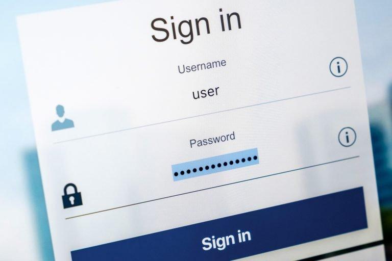 Facebook Blocks Handful of Accounts on Eve of Election