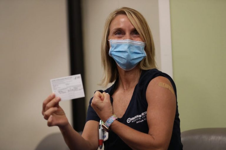 Adam Levin Discusses Dangers of Sharing Vaccine Card on Social Media on WBBM News Radio